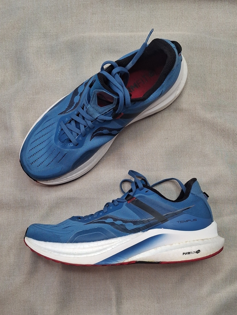 Saucony Men's Blue Athletic Running Shoes with White Midsole
